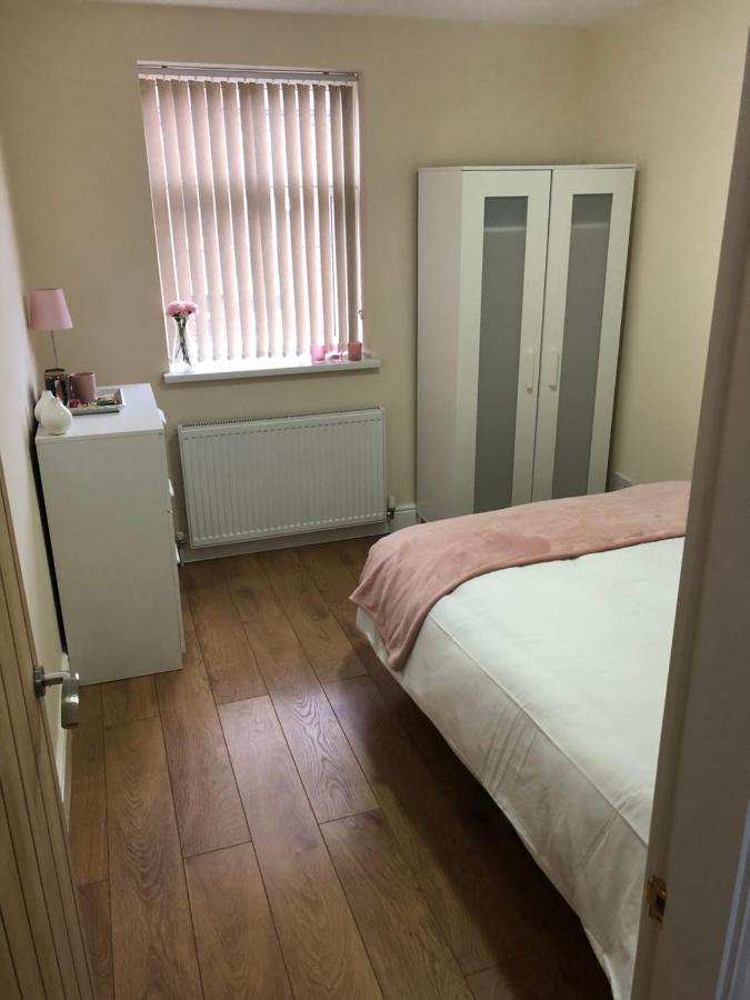 Big Room Rusholme With Tv And Private Bathroom-Parking&Wifi Manchester Dış mekan fotoğraf