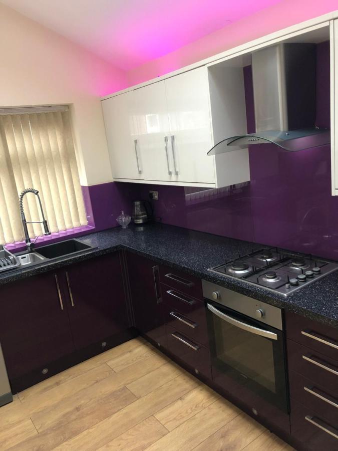 Big Room Rusholme With Tv And Private Bathroom-Parking&Wifi Manchester Dış mekan fotoğraf
