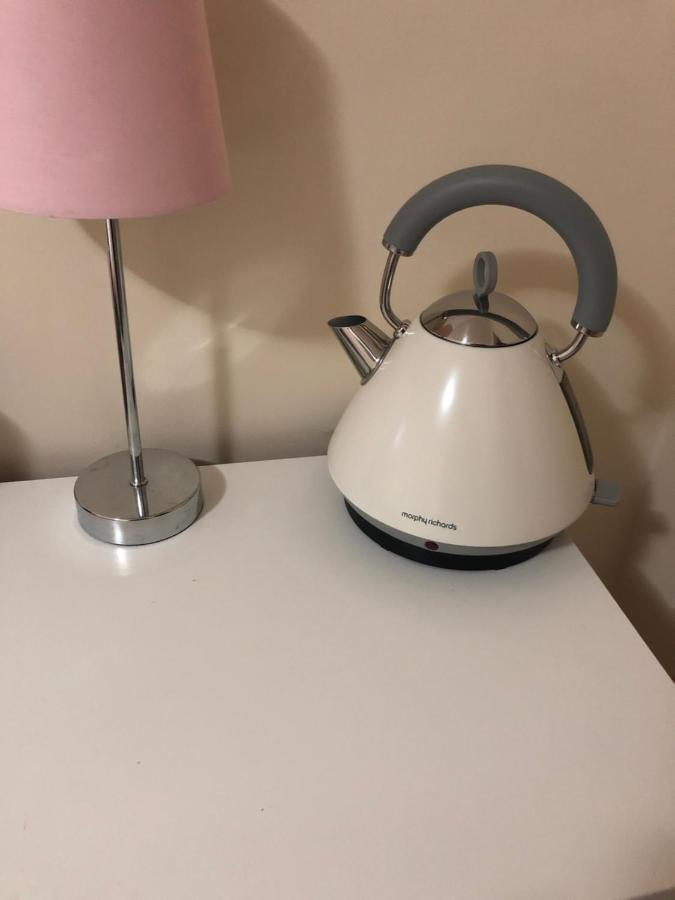 Big Room Rusholme With Tv And Private Bathroom-Parking&Wifi Manchester Dış mekan fotoğraf
