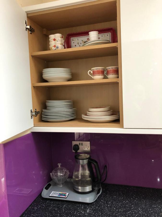 Big Room Rusholme With Tv And Private Bathroom-Parking&Wifi Manchester Dış mekan fotoğraf