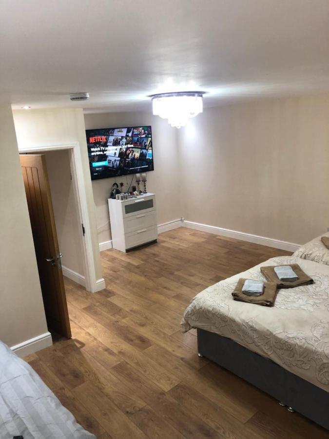 Big Room Rusholme With Tv And Private Bathroom-Parking&Wifi Manchester Dış mekan fotoğraf
