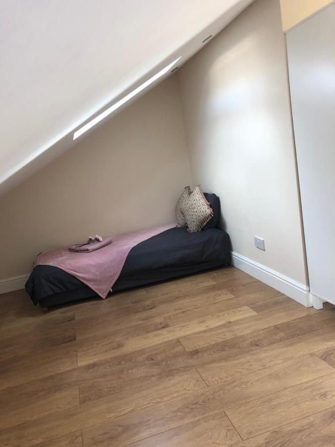 Big Room Rusholme With Tv And Private Bathroom-Parking&Wifi Manchester Dış mekan fotoğraf