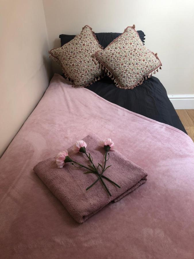 Big Room Rusholme With Tv And Private Bathroom-Parking&Wifi Manchester Dış mekan fotoğraf