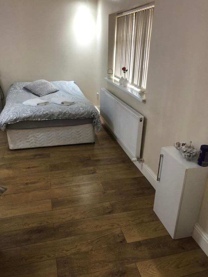 Big Room Rusholme With Tv And Private Bathroom-Parking&Wifi Manchester Dış mekan fotoğraf