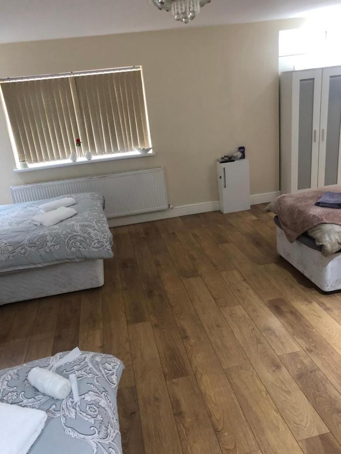 Big Room Rusholme With Tv And Private Bathroom-Parking&Wifi Manchester Dış mekan fotoğraf