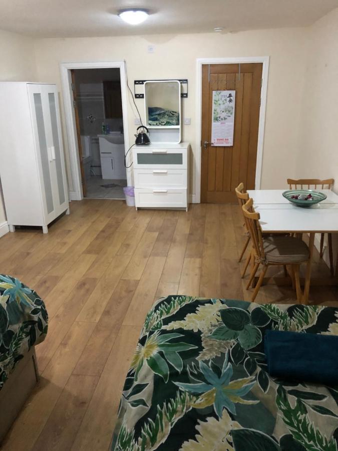 Big Room Rusholme With Tv And Private Bathroom-Parking&Wifi Manchester Dış mekan fotoğraf