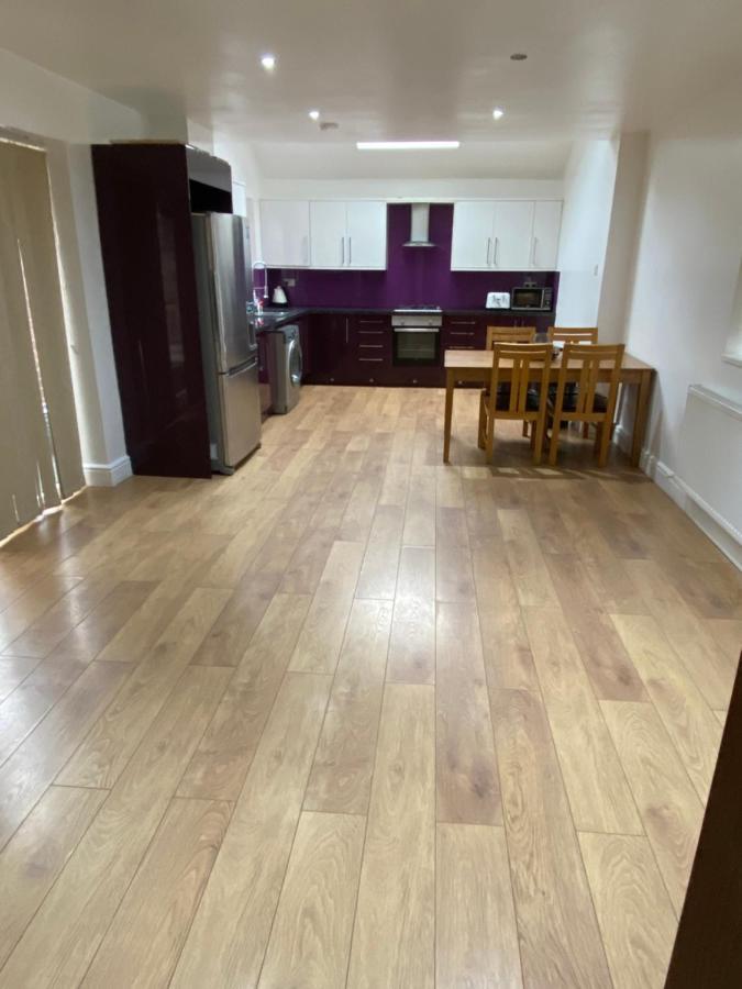Big Room Rusholme With Tv And Private Bathroom-Parking&Wifi Manchester Dış mekan fotoğraf