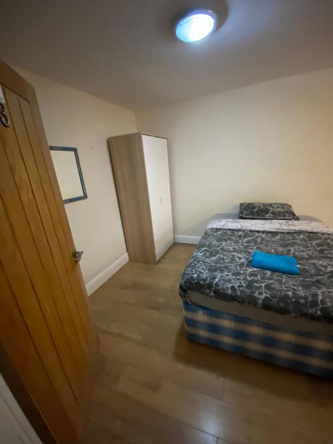 Big Room Rusholme With Tv And Private Bathroom-Parking&Wifi Manchester Dış mekan fotoğraf